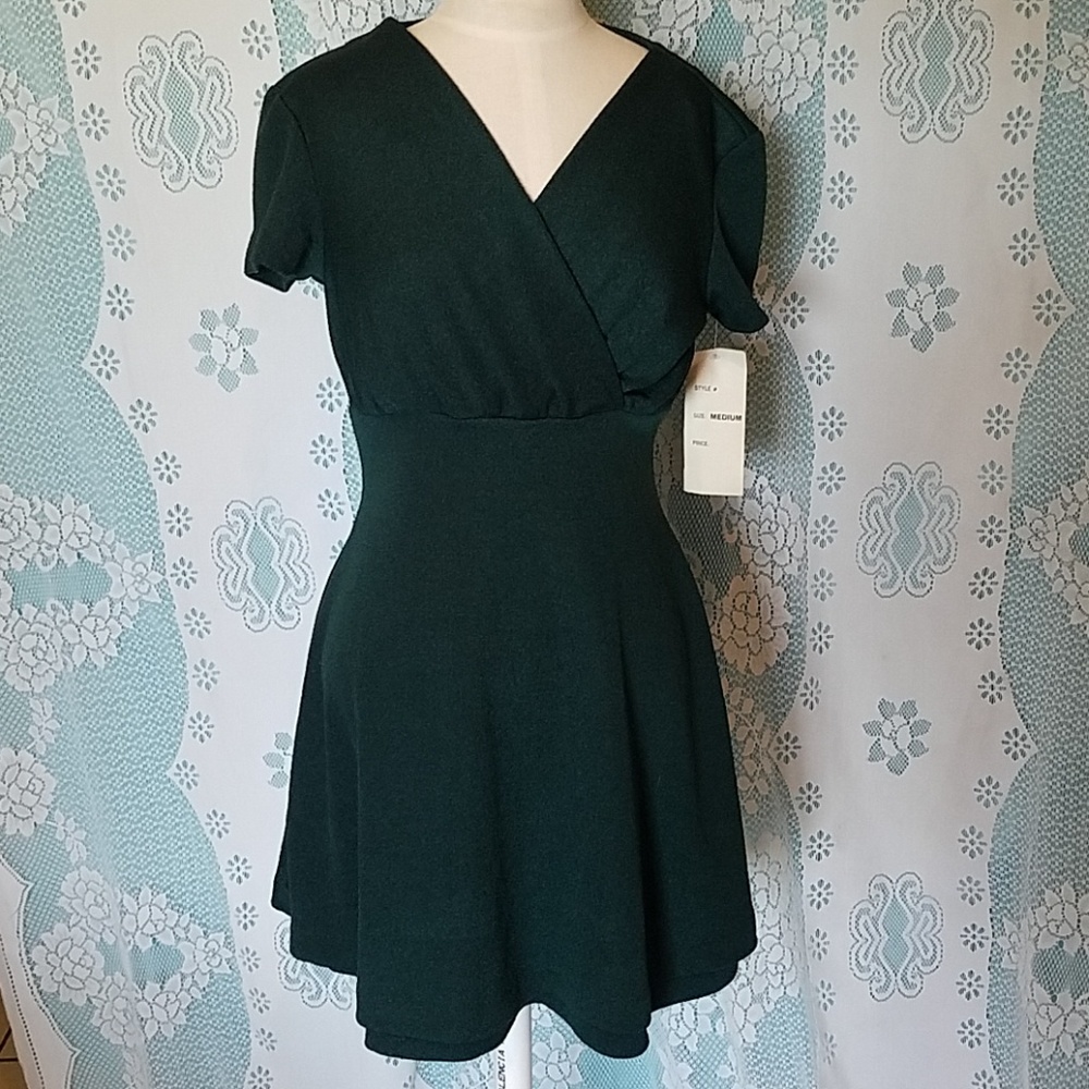 La Belle emerald green empire A-line dress.